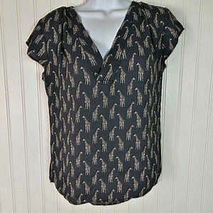 H&M Conscious Blouse Women's Size 2 Gray Giraffe Print V-Neck Cap Sleeve Zoo‎